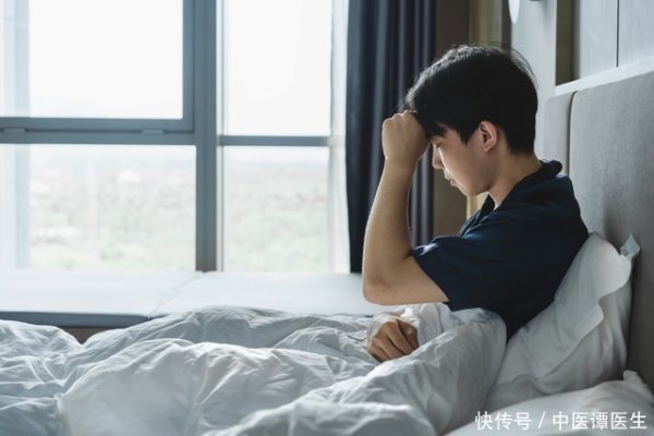 展鵬配资 起夜几次算正常？提醒：夜尿频繁可能与这4种疾病相关